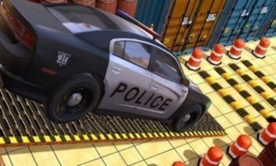 极限警车停车场3D游戏安卓版